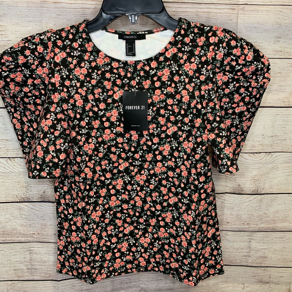 Forever 21 Floral Half-Sleeve Crop Top